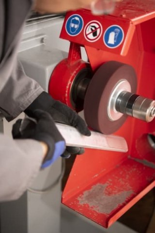 ŚCIERNICA NASADZANA Z WŁÓK. NFW600 MEDIUM 165*50*43 258899