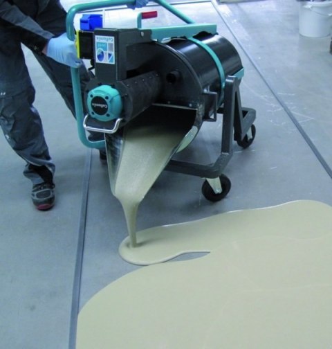 MIESZARKA DO WYLEWEK SAMOPOZIOMUJĄCYCH 75L LEVMIX, 230V