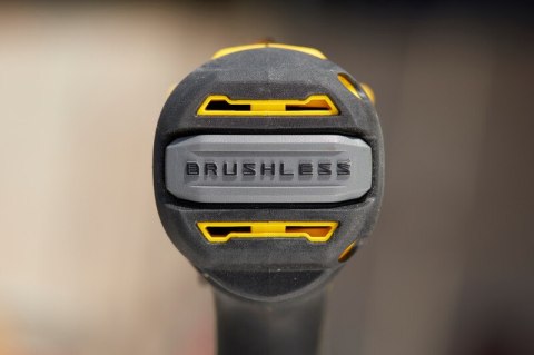 WIERTARKO-WKRĘTARKA AKUMULATOROWA V20 18V 2*2.0AH + 50 AKC.