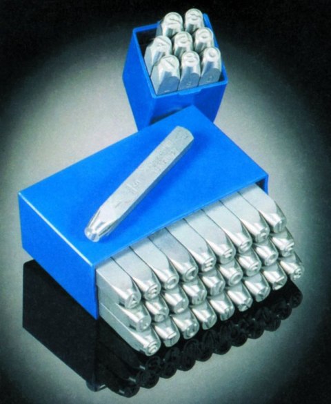 KOMPLET ZNACZNIKÓW WYKONANIE R CZCIONKI CYFROWE 0-9, 9SZT