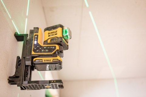 LASER WIELOLINIOWY 3*360 ZIELONY 18V 1*2.0AH